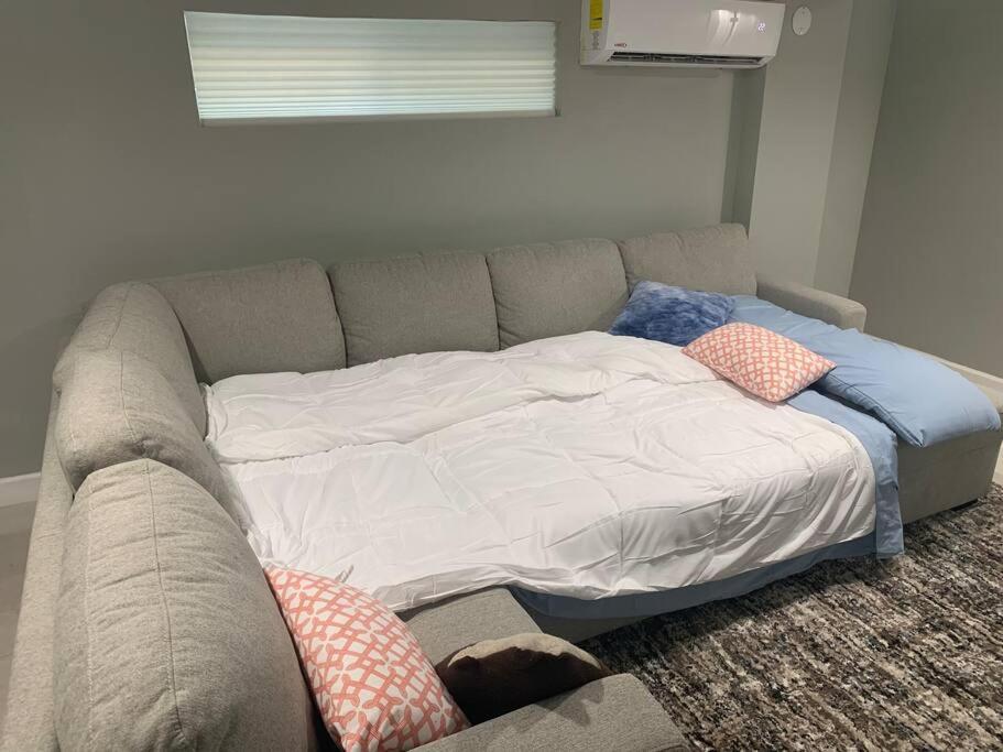 Stylish Basement Studio In Central El Paso - Very Spacious Eksteriør billede
