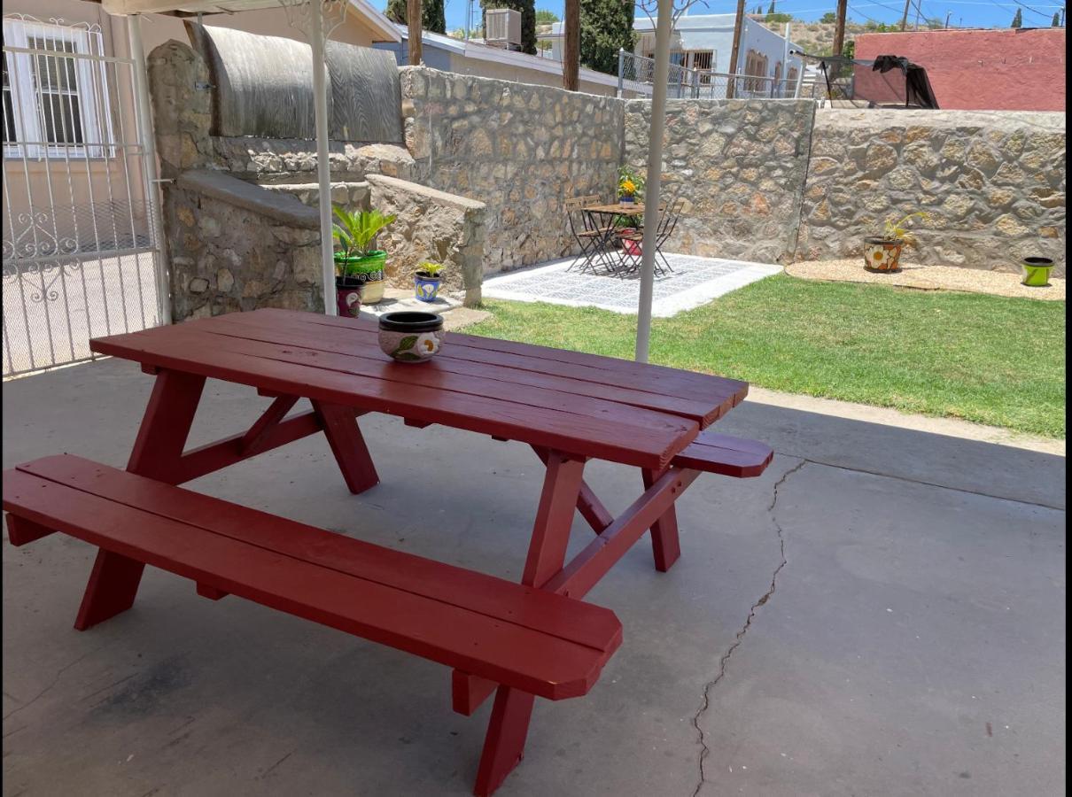 Stylish Basement Studio In Central El Paso - Very Spacious Eksteriør billede